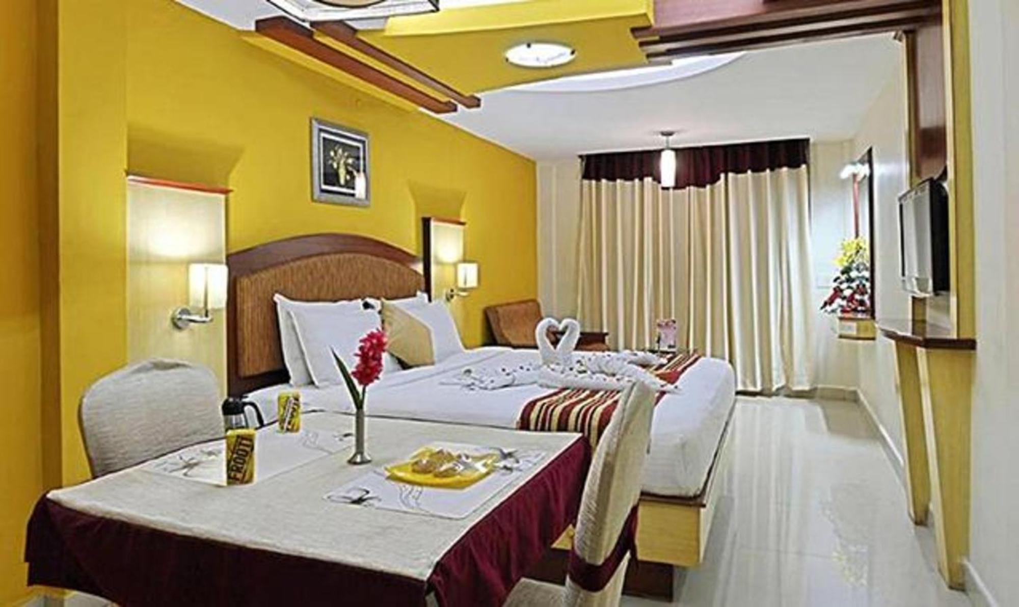 Ponmariresidency Hotel Ooty Exterior foto