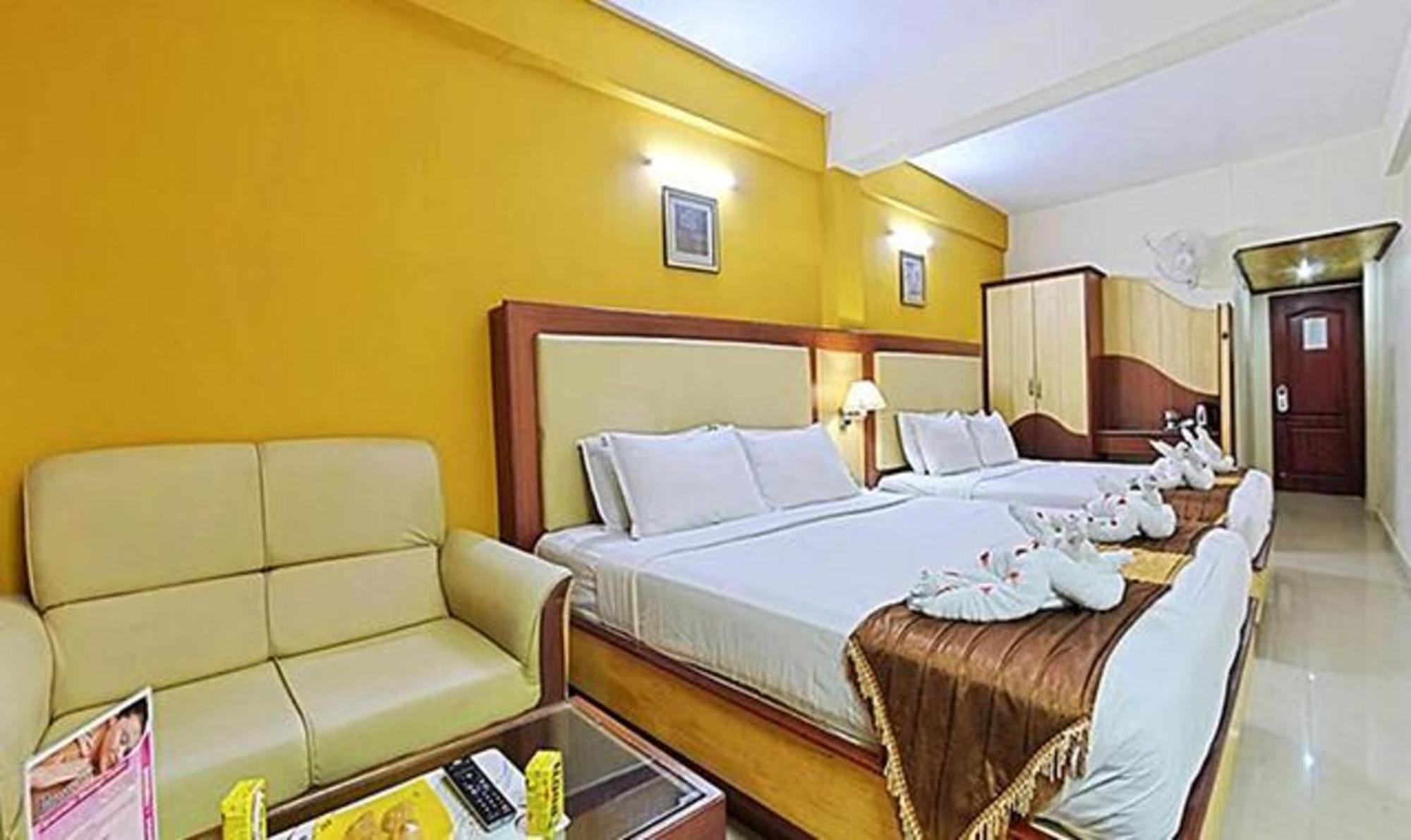 Ponmariresidency Hotel Ooty Exterior foto