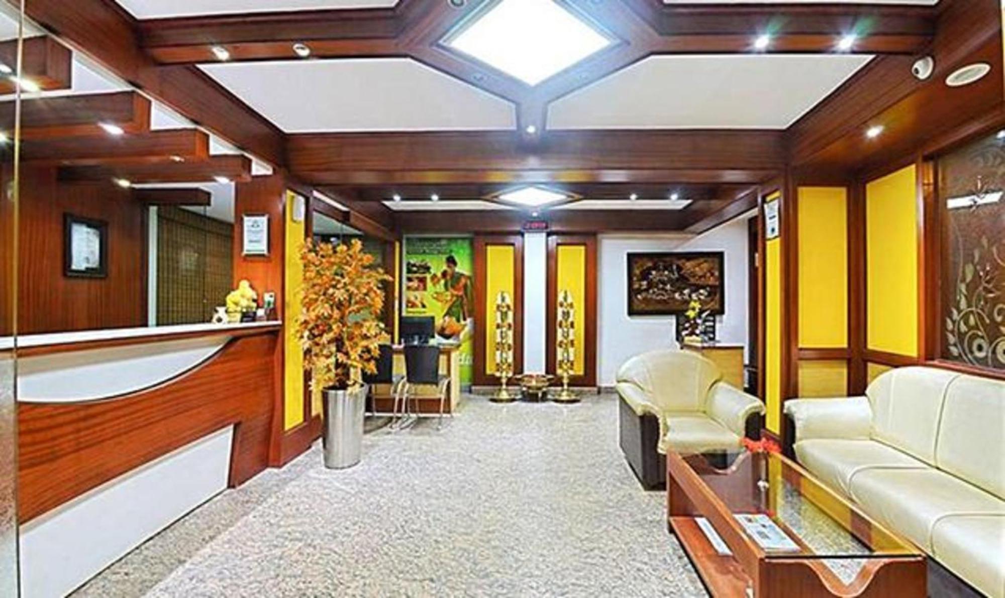 Ponmariresidency Hotel Ooty Exterior foto