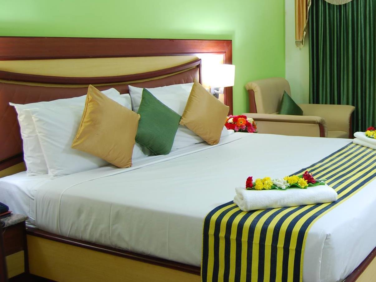 Ponmariresidency Hotel Ooty Exterior foto