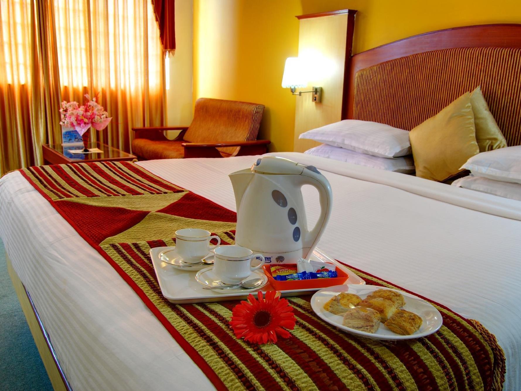 Ponmariresidency Hotel Ooty Exterior foto
