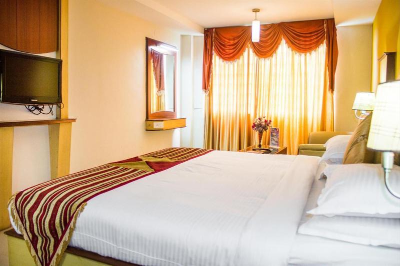Ponmariresidency Hotel Ooty Exterior foto