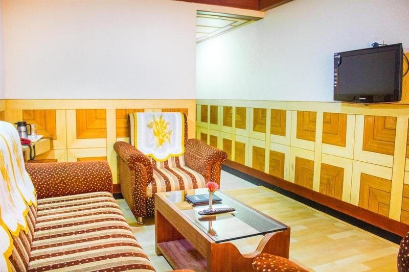 Ponmariresidency Hotel Ooty Exterior foto