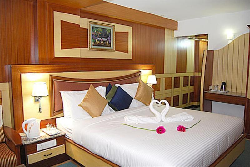 Ponmariresidency Hotel Ooty Exterior foto